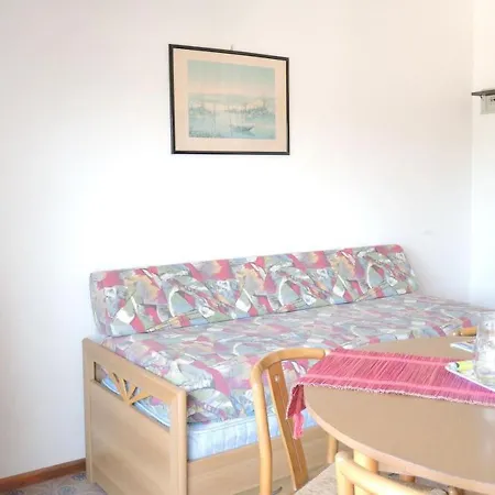 Bright Flat With Balcony In - Beahost